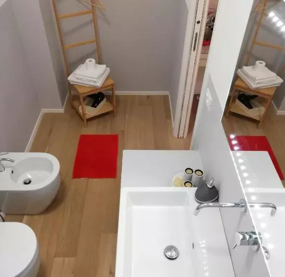 تختخواب و صبحانه Stop Over Blq