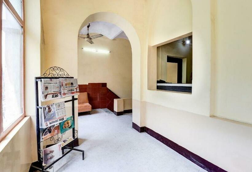 هتل Oyo 38621 Orient