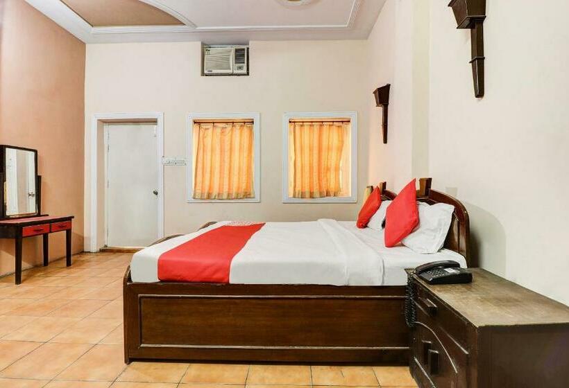 هتل Oyo 38621 Orient