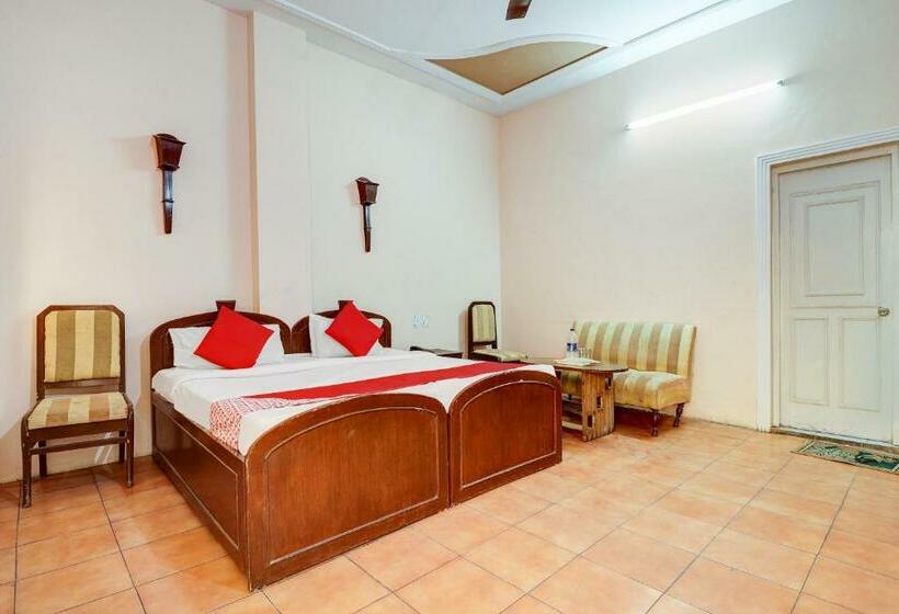 هتل Oyo 38621 Orient