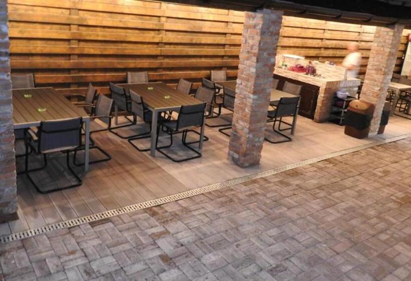 פנסיון Belvedere