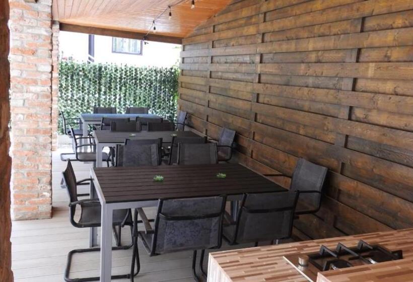 פנסיון Belvedere