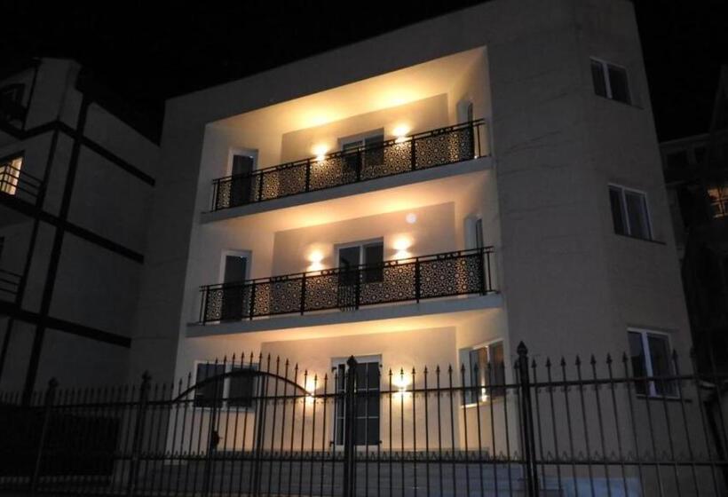 פנסיון Belvedere