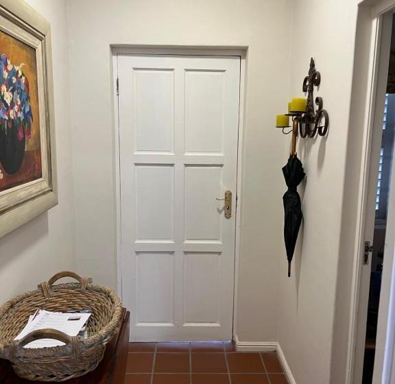 ベッドアンドブレックファースト 325onmain