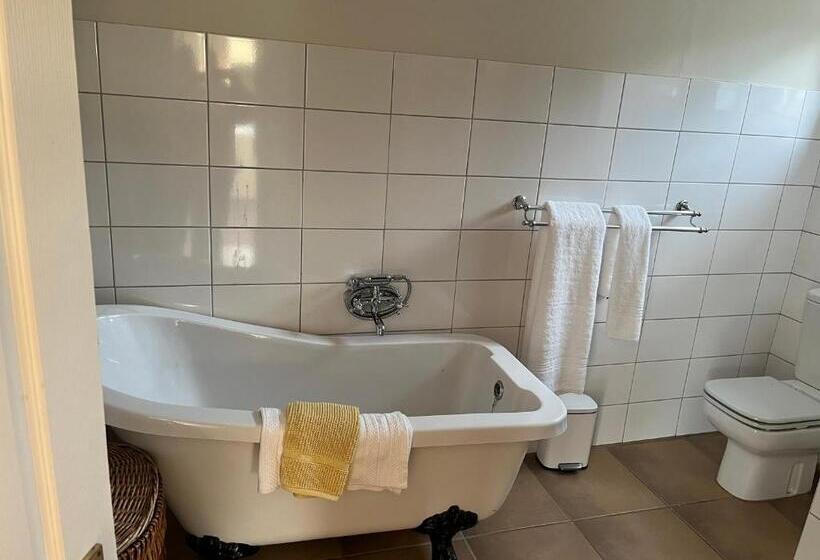 ベッドアンドブレックファースト 325onmain