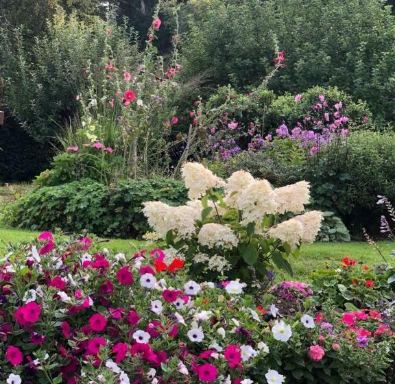 مبيت وإفطار Chaseborough Farm