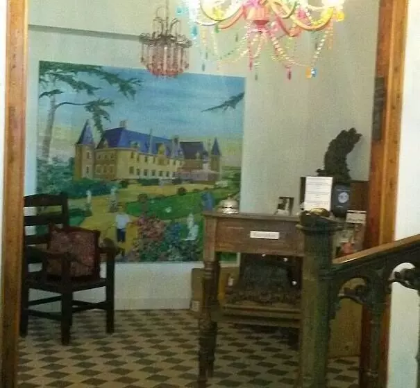 ベッドアンドブレックファースト Château De Kervoazec