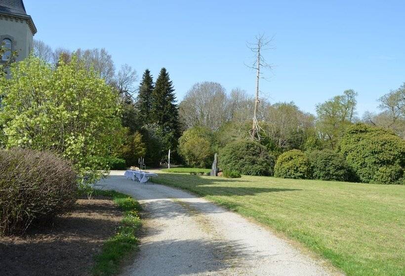 Bed and Breakfast Château De Kervoazec