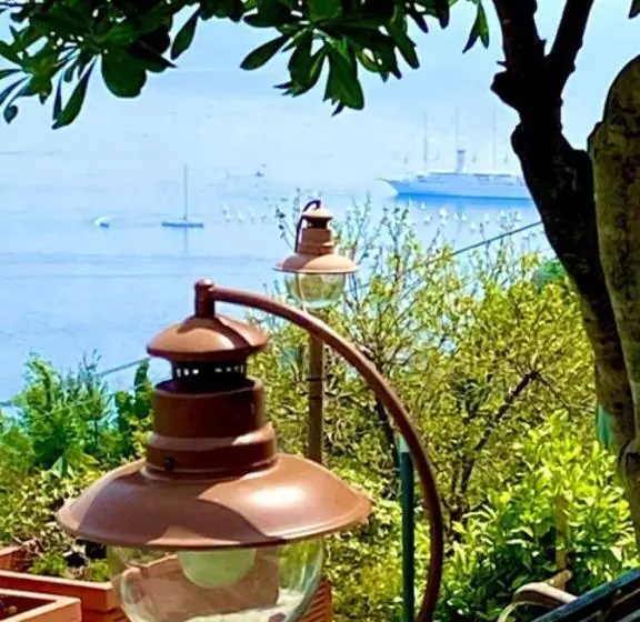 هتل Agriturismo Terre Rosse Portofino