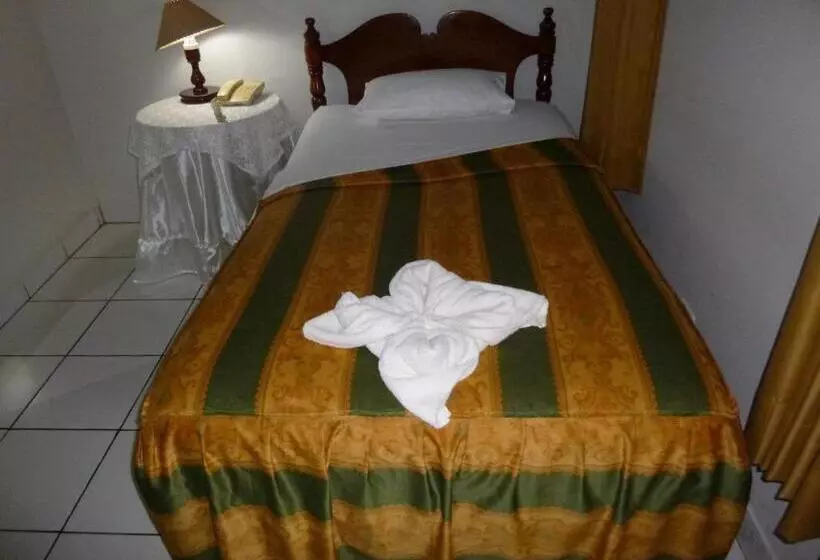 هتل Cabaña Quinta