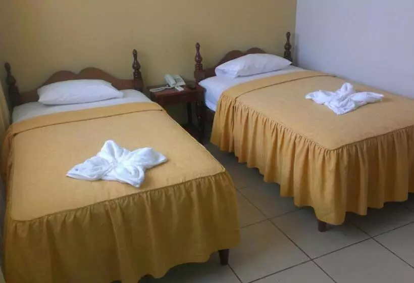 هتل Cabaña Quinta