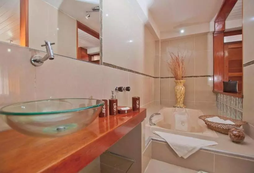 هتل Cabaña Quinta