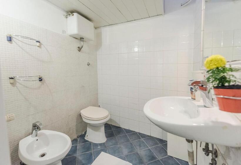 فندق فئة نجمة واحدة A Roma San Pietro Best Bed