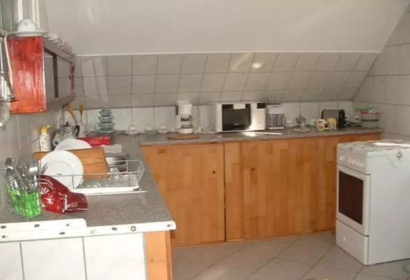 בית מלון כפרי Abc Guesthouse