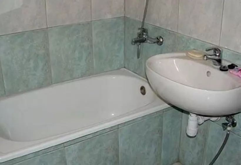 בית מלון כפרי Abc Guesthouse