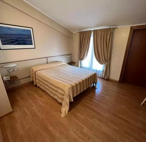 هتل Cristoforo Colombo