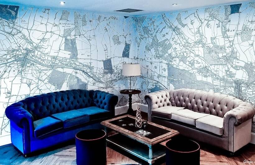 فندق Donnington Grove Country Club