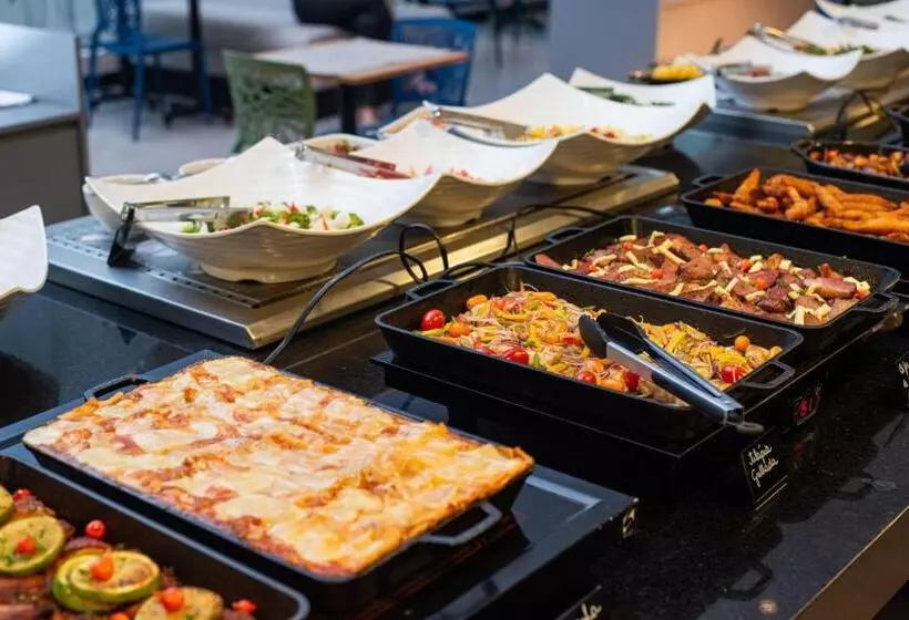 Отель Ibis Styles Goiânia Shopping Estação