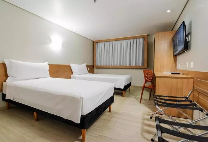 Отель Ibis Styles Goiânia Shopping Estação