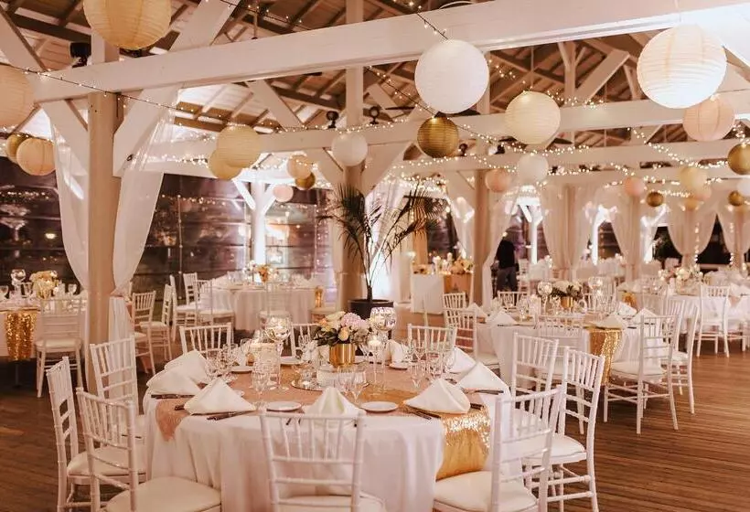 هتل Lux Saint Gilles Resort