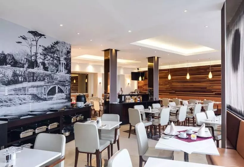 Hotel Park Grand Heathrow