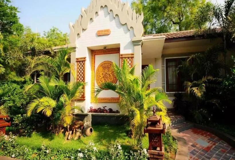 Hotel Shwe Yee Pwint