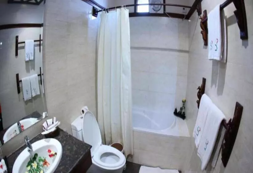 Hotel Shwe Yee Pwint