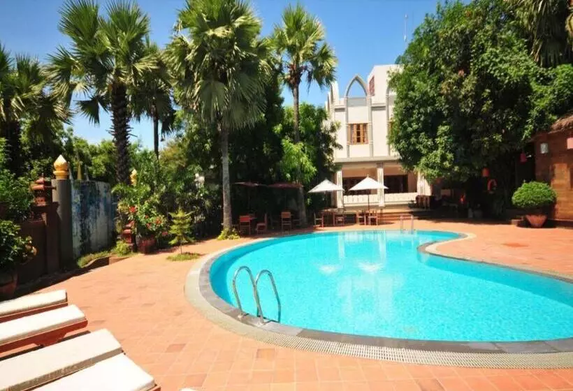 Hotel Shwe Yee Pwint