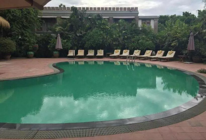 Hotel Shwe Yee Pwint