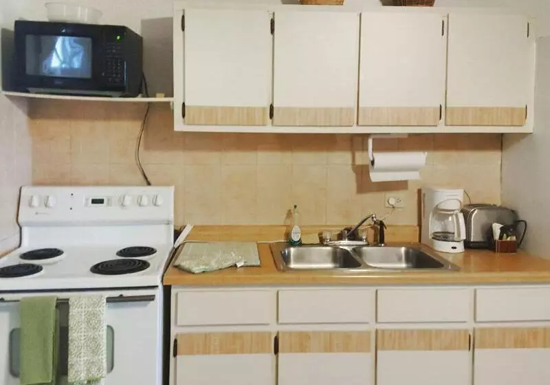 هتل Sunset Gardens Guesthouse