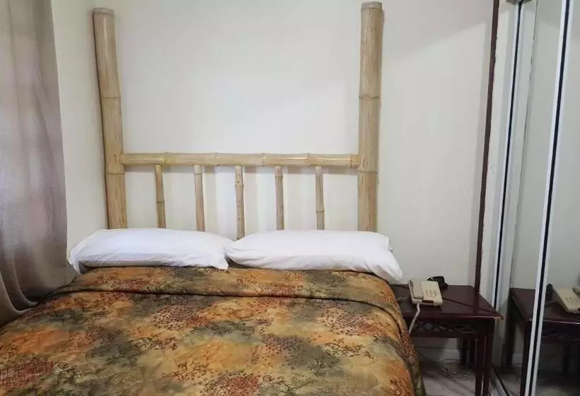 هتل Sunset Gardens Guesthouse