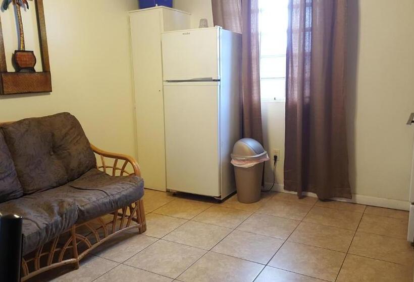 هتل Sunset Gardens Guesthouse