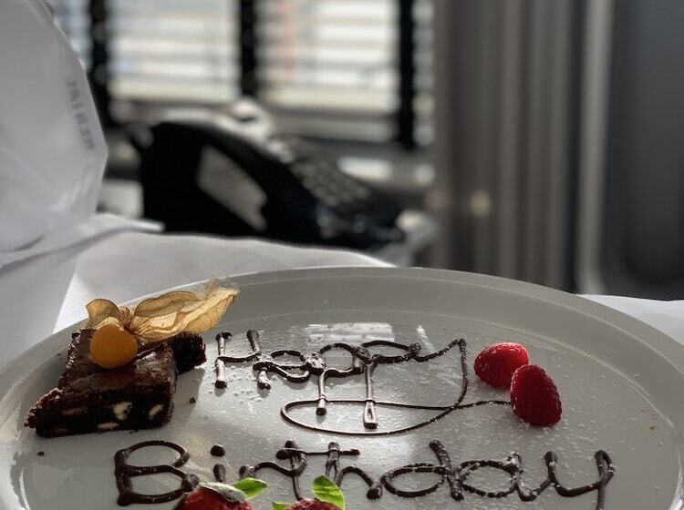 The Bold Hotel; Bw Signature Collection