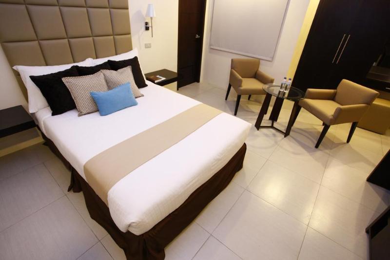 Hotel The Oracle  & Residences