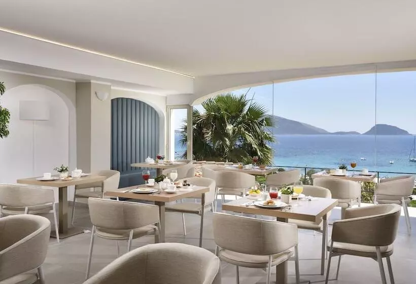 Отель Voi Colonna Village