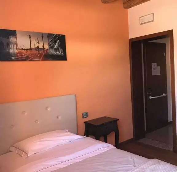 ホテル Villa Maria Luigia