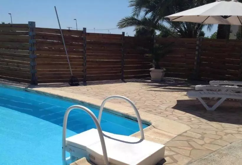 Apartamentos Playa D Y G