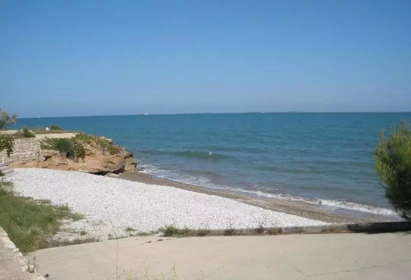 Apartamentos Playa D Y G