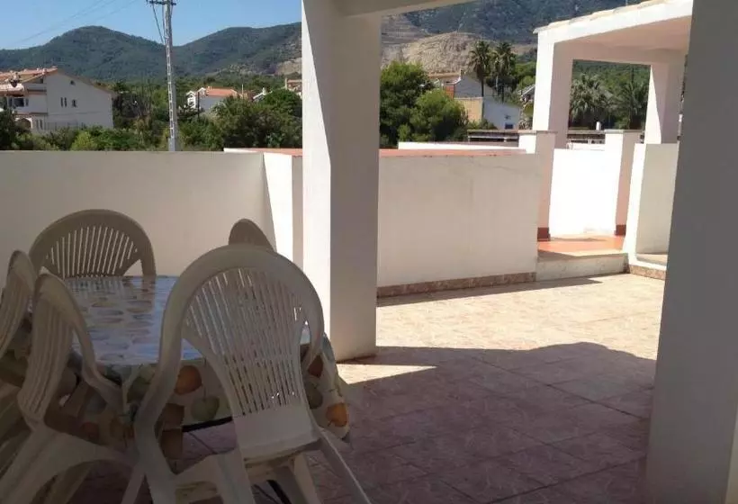 Apartamentos Playa D Y G