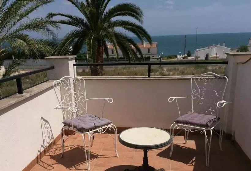 Apartamentos Playa D Y G