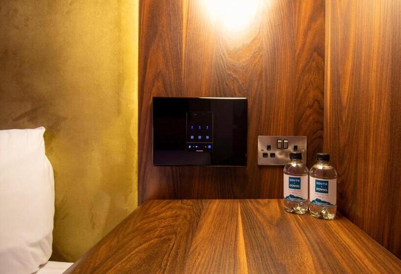 Bloc Hotel London Gatwick Airport