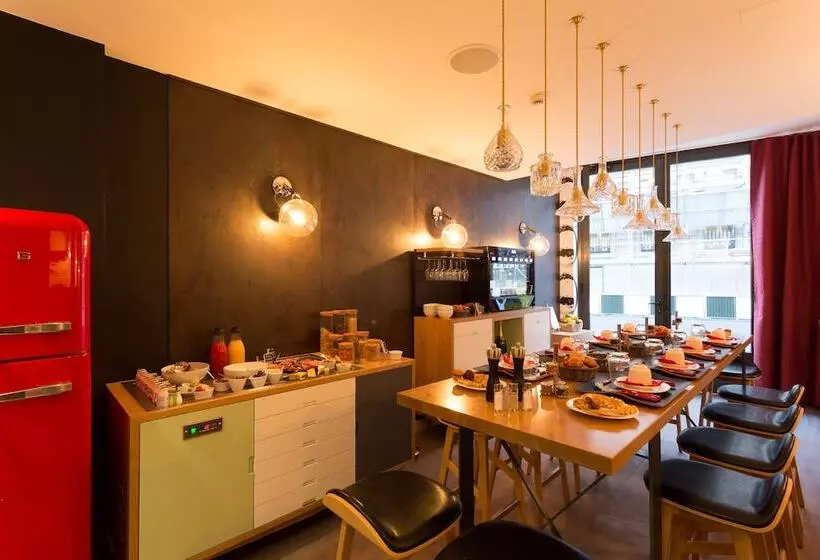 Hotel Hôtel Crayon Rouge