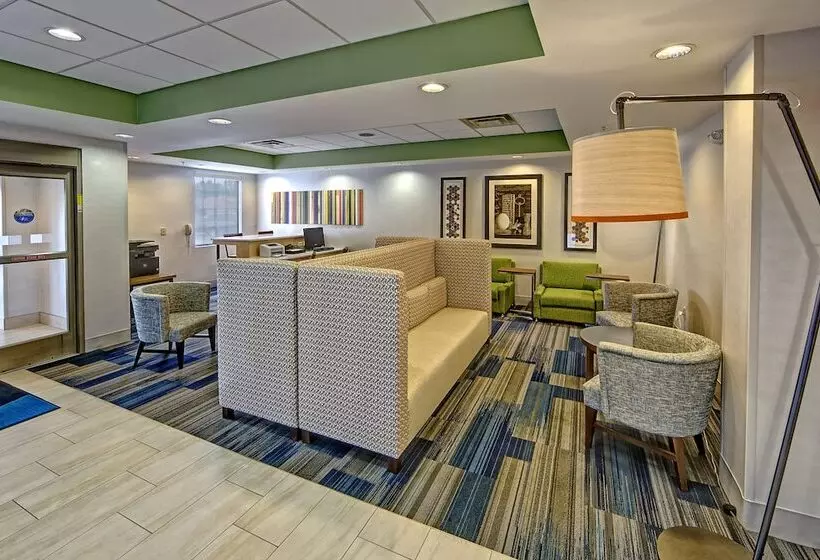 호텔 Holiday Inn Express & Suites Crossville, An Ihg