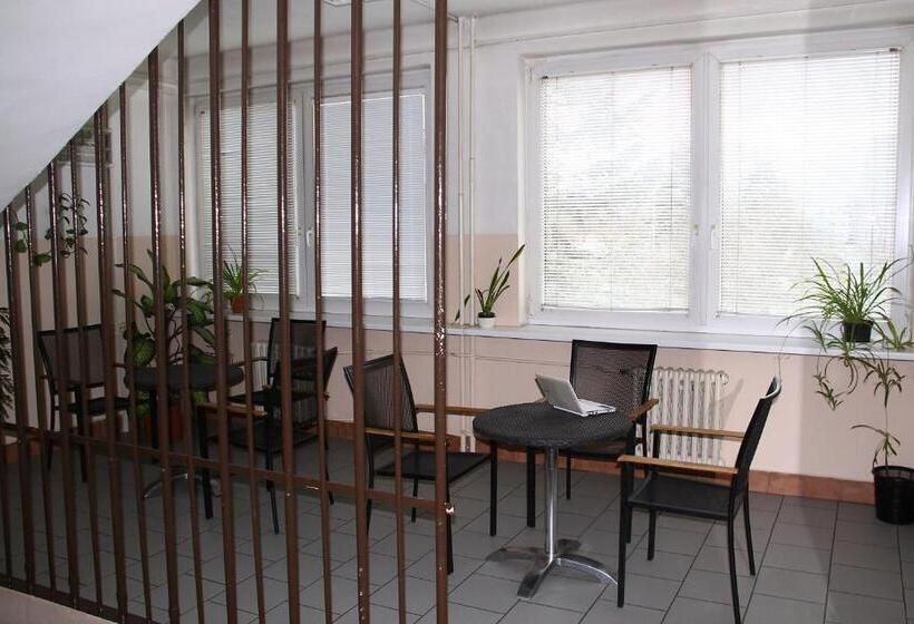 Szálloda Hostel Modrá