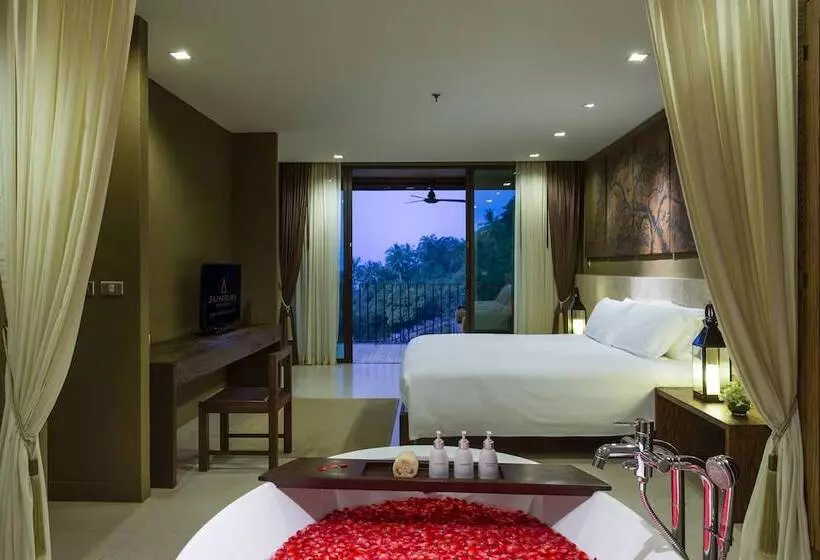 호텔 Sunsuri Phuket Sha Plus