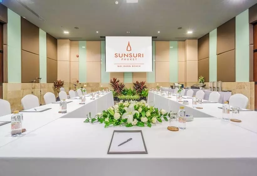 호텔 Sunsuri Phuket Sha Plus