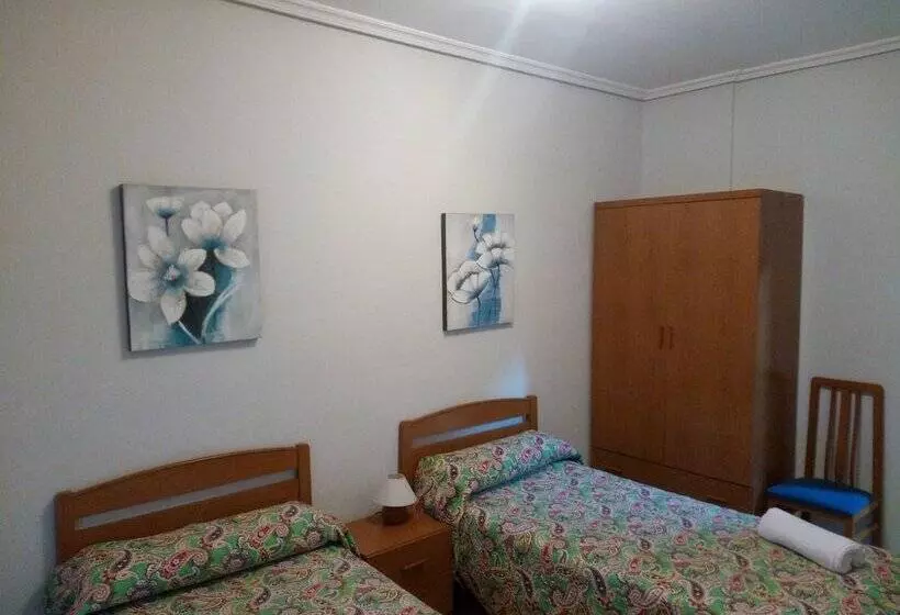 膳宿费 Cinco Villas