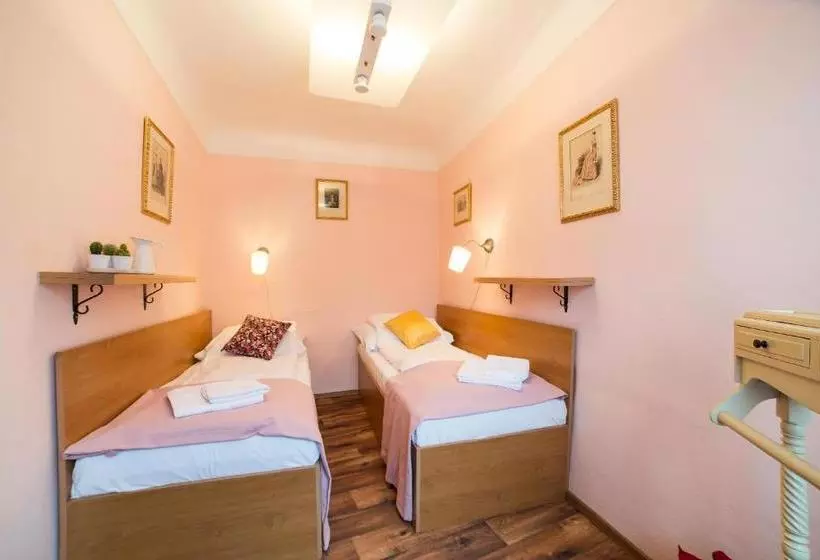 Zlaty kun Golden Horse