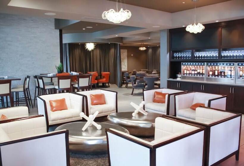 Holiday Inn Hotel & Suites Davenport, An Ihg