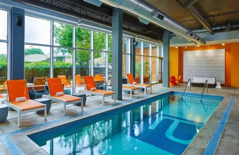 בית מלון כפרי Aloft Houston By The Galleria